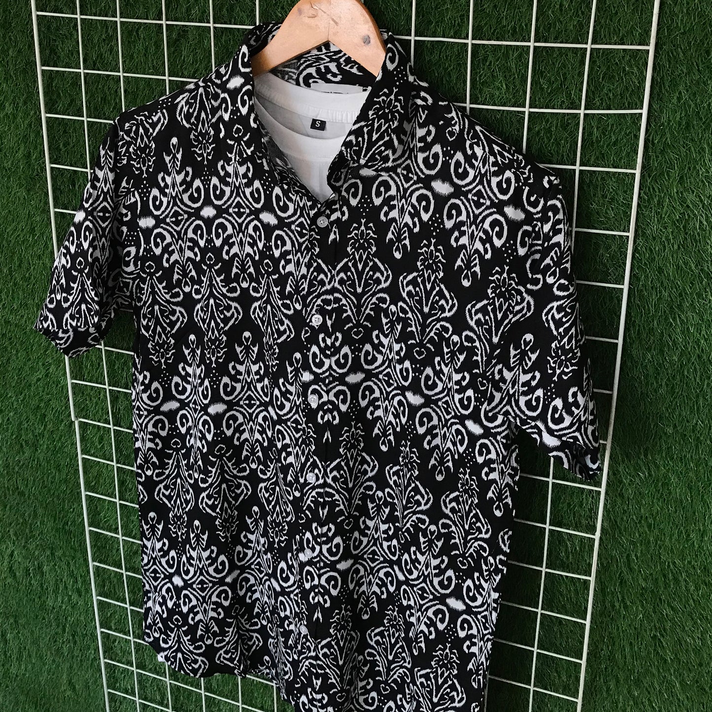 Abstract Pattern Black & White Printed Shirt - MS043